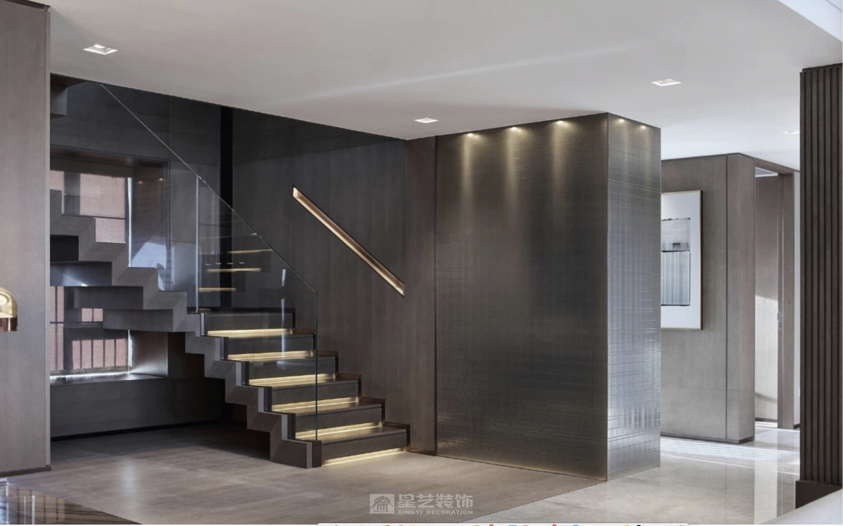 頂層躍層——復式挑空的廳